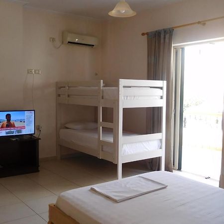 Apartment Urania_1 Sarandë Eksteriør billede